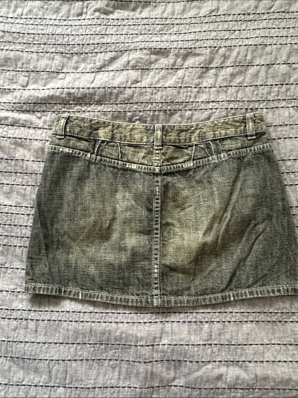 Guess Jeans Vintage mini denim skirt size 27 - Picture 2 of 5